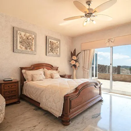 Heated Pool Ocean View Bbq Siam Park